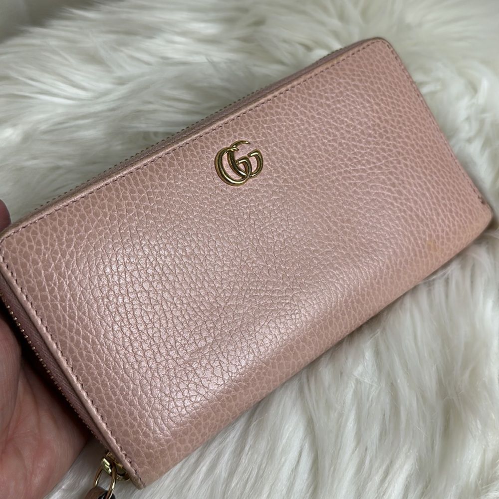 💯 Authentic Gucci GG Long Zipped Around Leather Wallet 🍀 - Picture 13 of 15